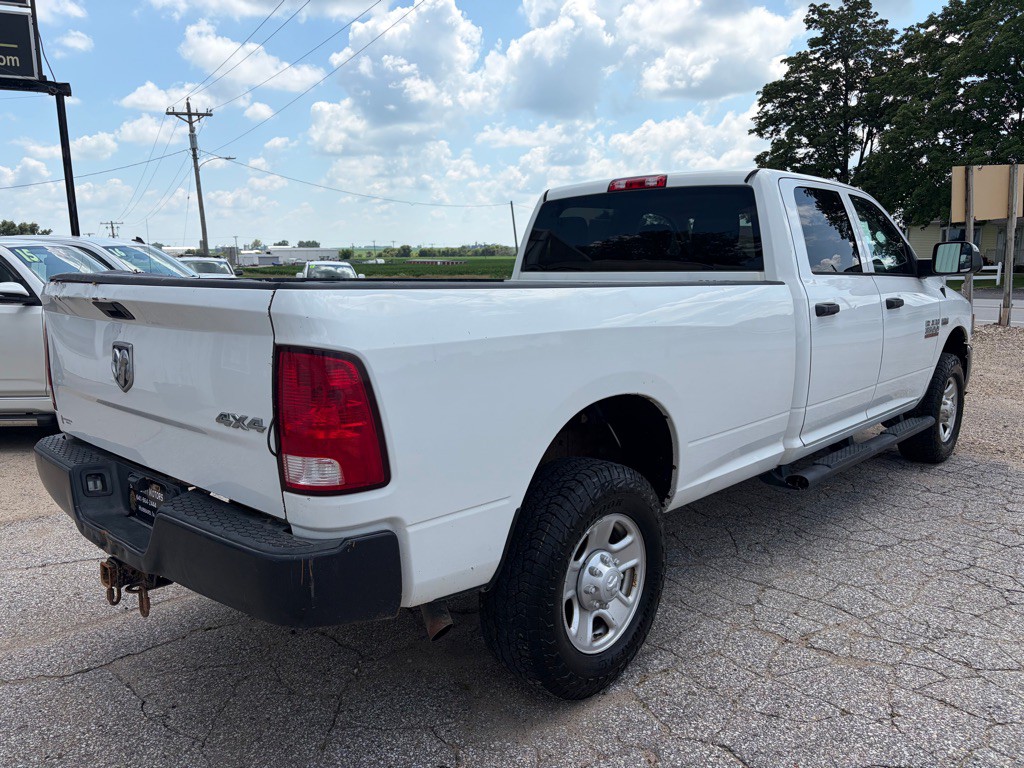 2017 RAM 3500 Image 3