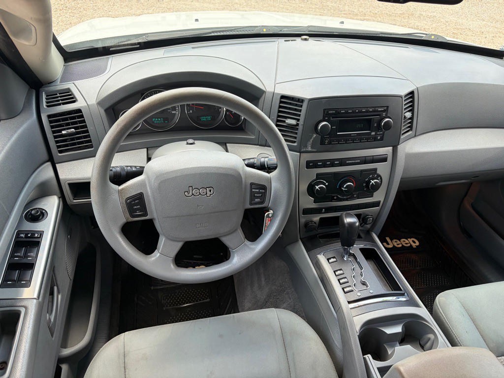 2007 Jeep Grand Cherokee Image 7