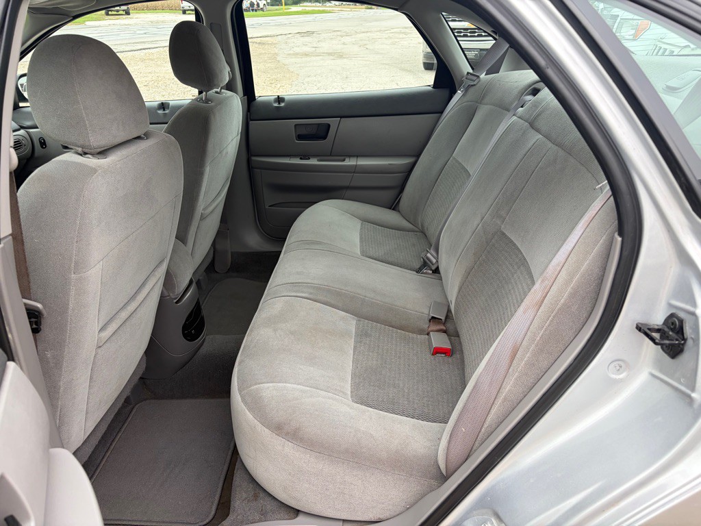 2006 Ford Taurus Image 6