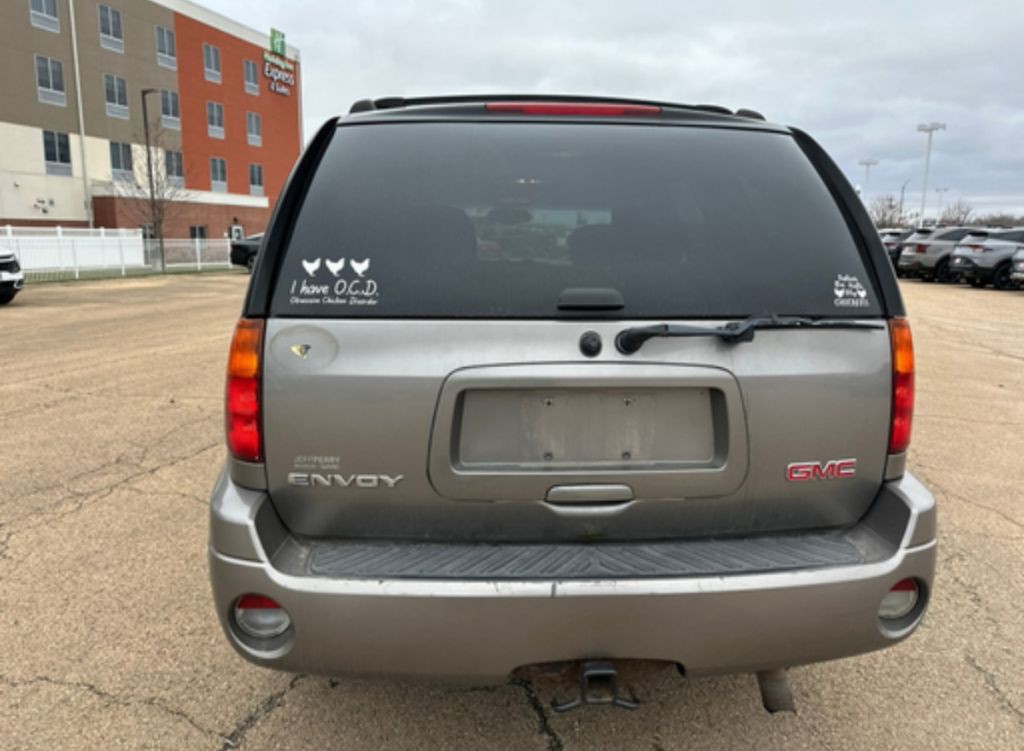 2006 GMC Envoy Image 3