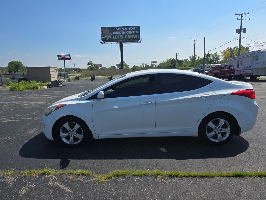 2013 Hyundai Elantra Image 5