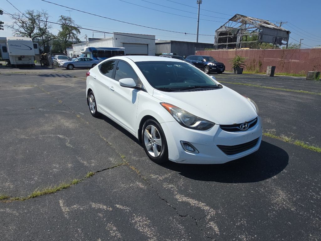 2013 Hyundai Elantra Image 6