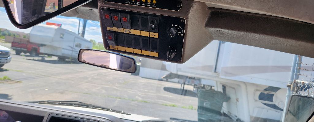 2012 Ford Econoline Image 11