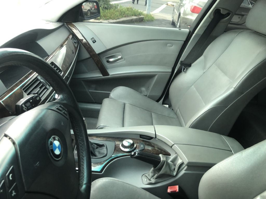 2009 BMW 3 Series Image 3