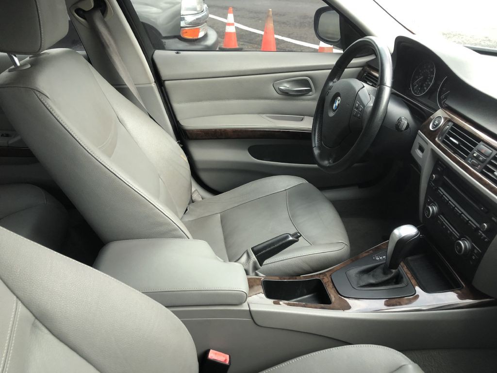2009 BMW 3 Series Image 5