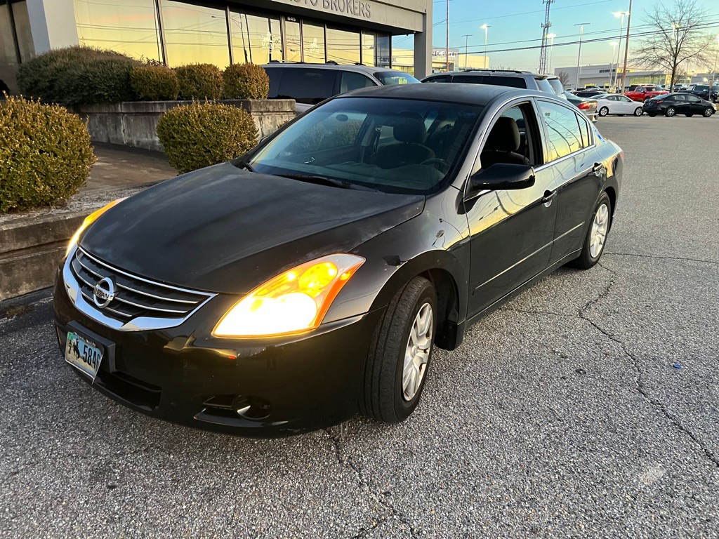 2012 Nissan Altima Image 1