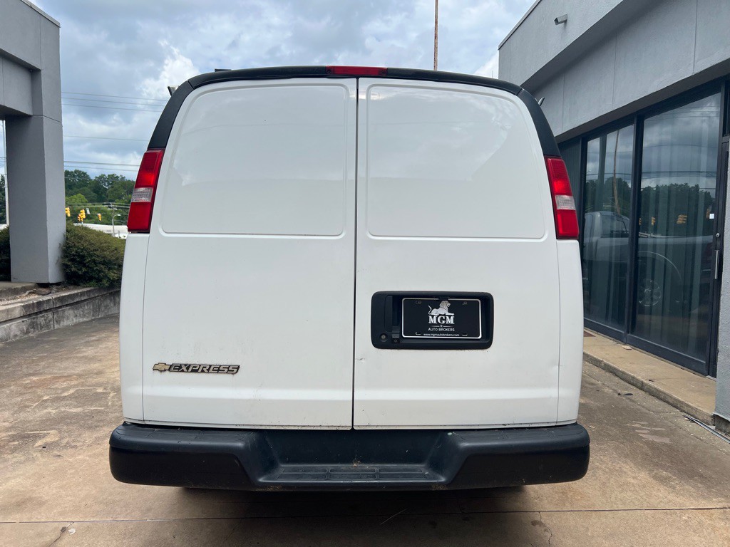 2020 Chevrolet Express Image 6