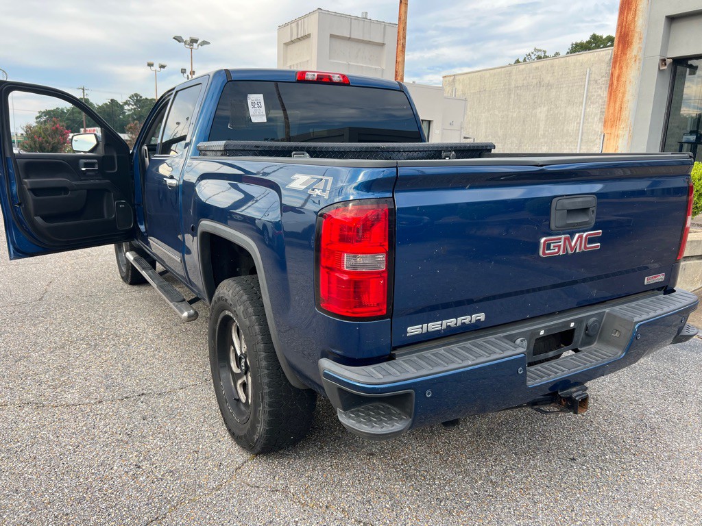 2015 GMC Sierra Image 11