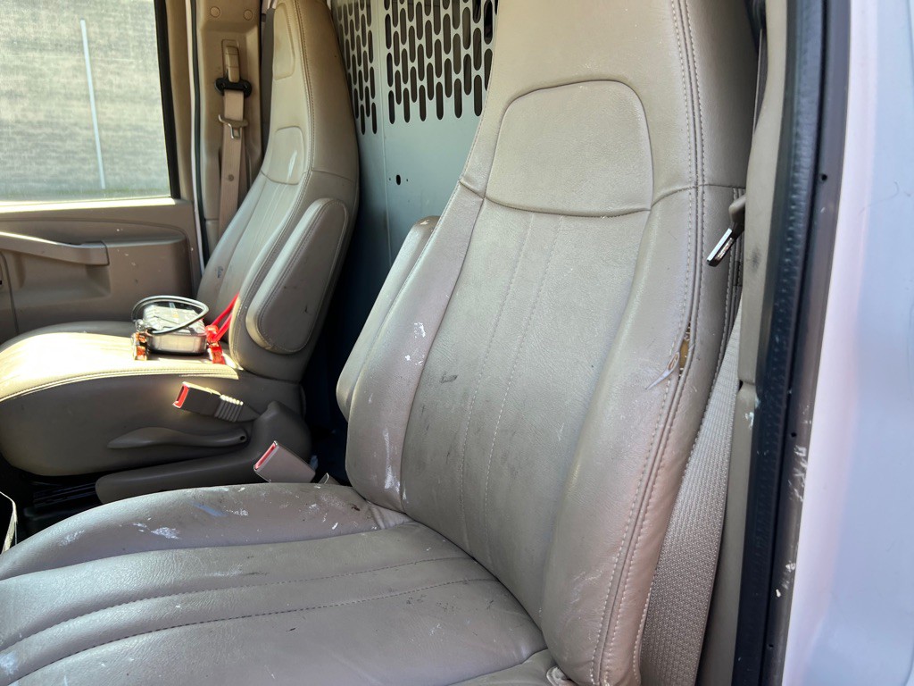 2020 Chevrolet Express Image 6