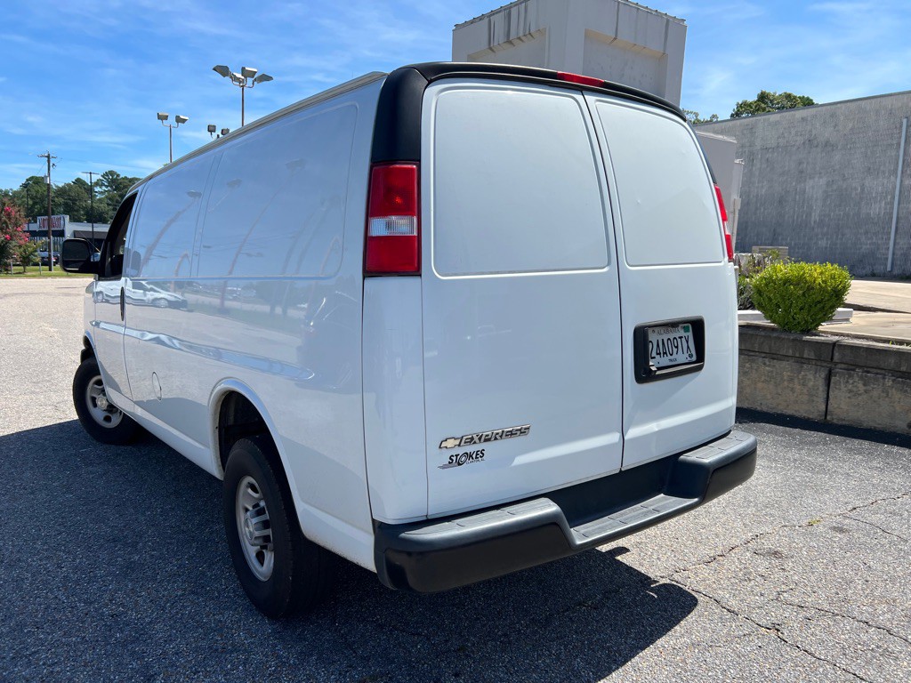 2021 Chevrolet Express Image 5