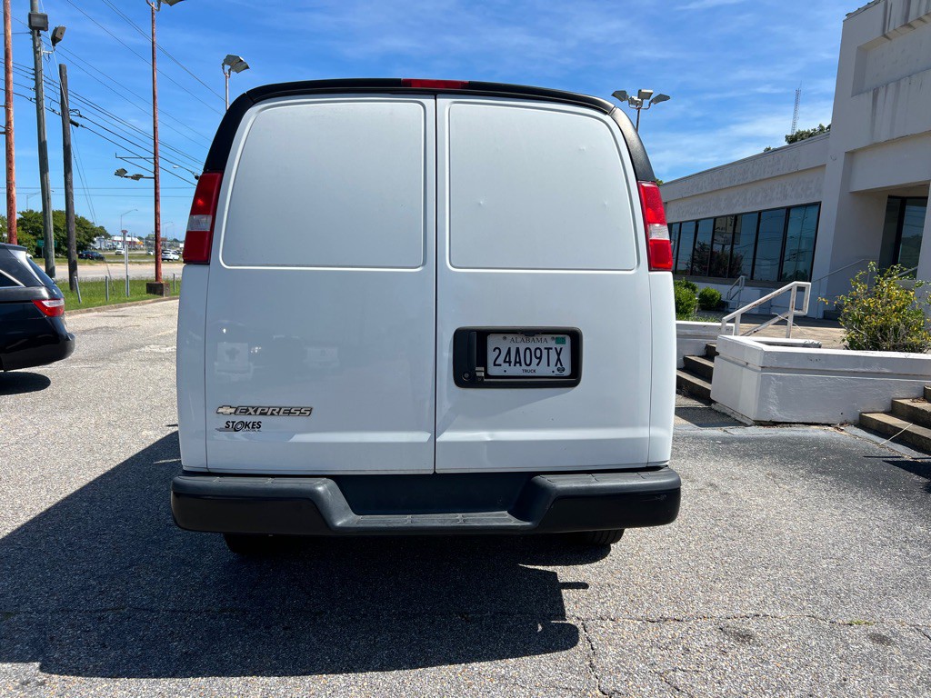 2021 Chevrolet Express Image 6