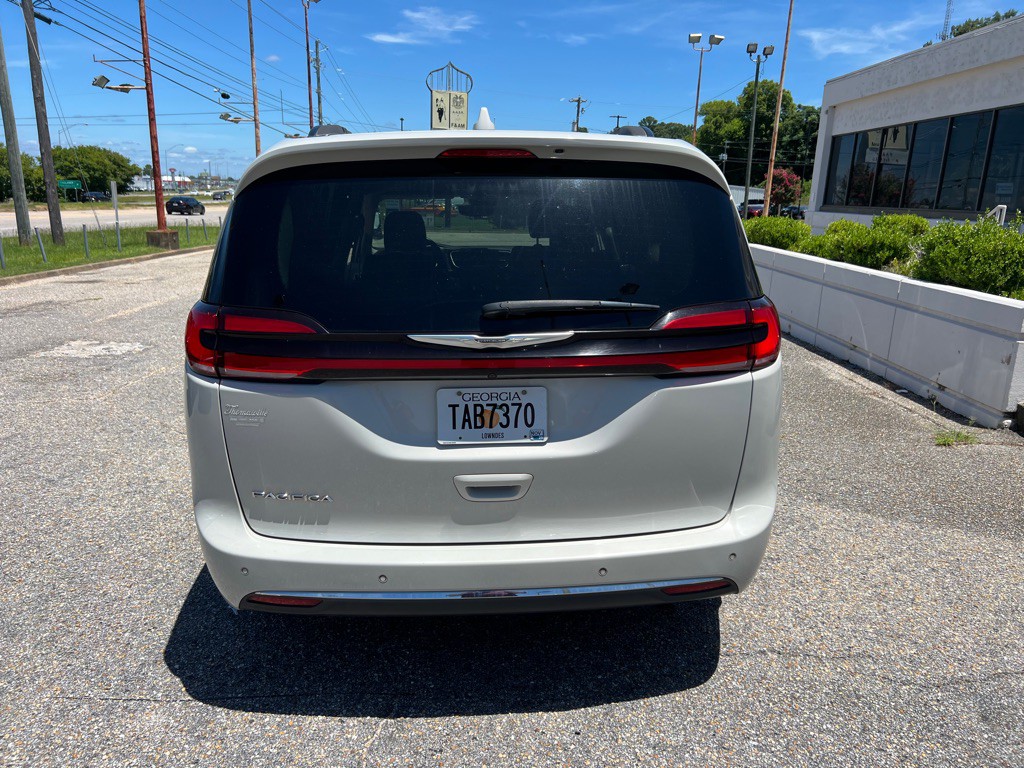 2021 Chrysler Pacifica Image 9