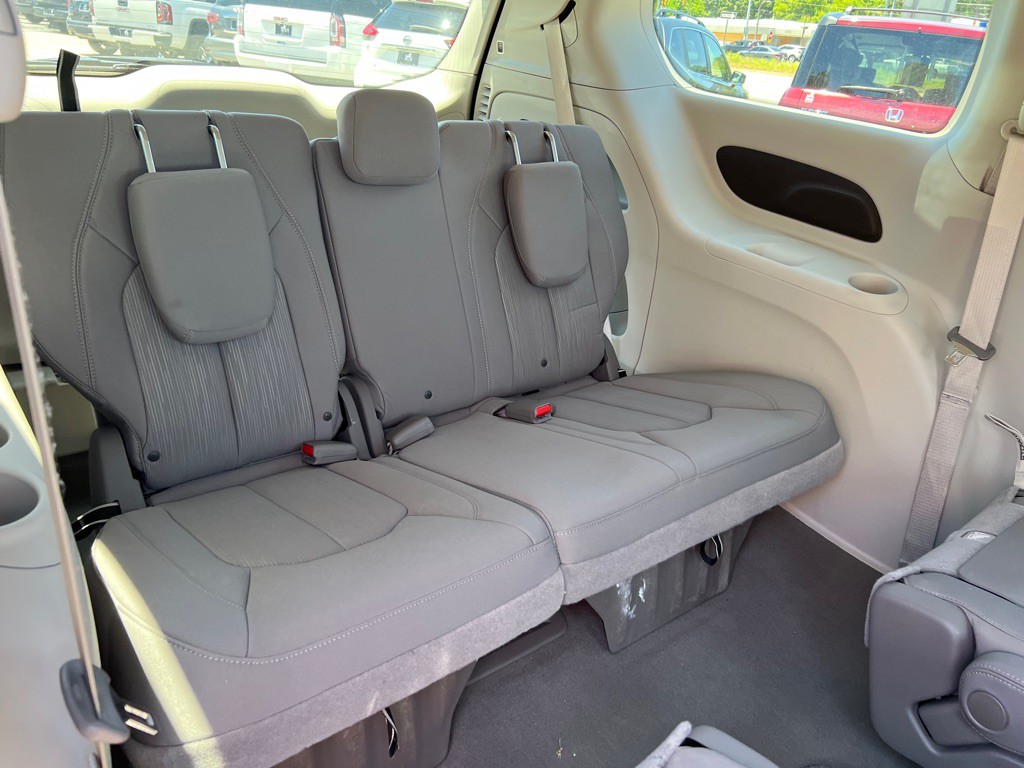 2021 Chrysler Pacifica Image 14