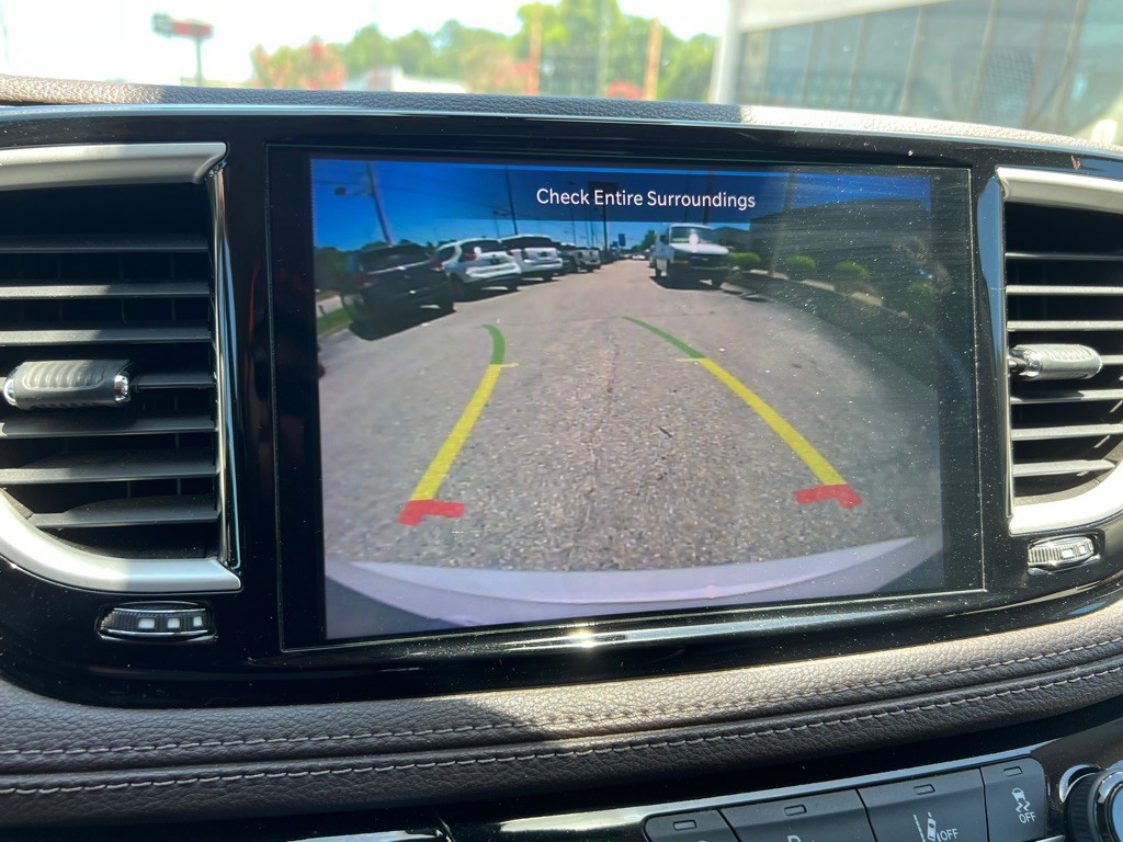 2021 Chrysler Pacifica Image 22