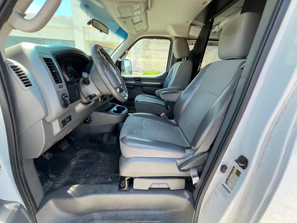 2015 Nissan NV Image 3