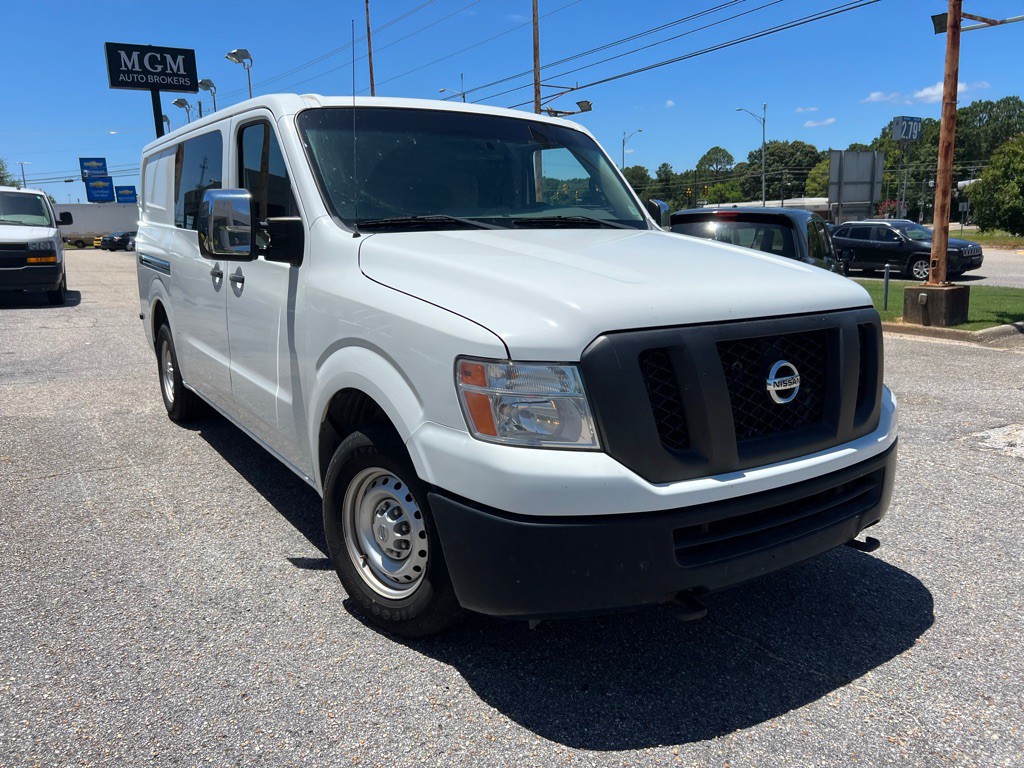 2015 Nissan NV Image 20