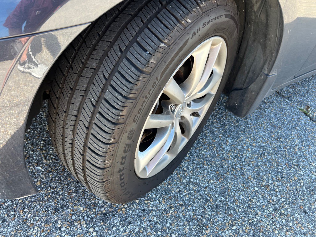 2009 INFINITI G37 Image 3
