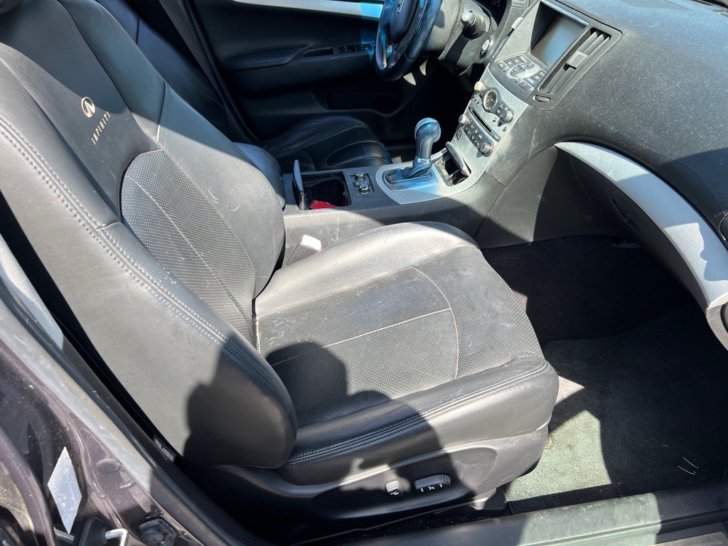 2009 INFINITI G37 Image 18