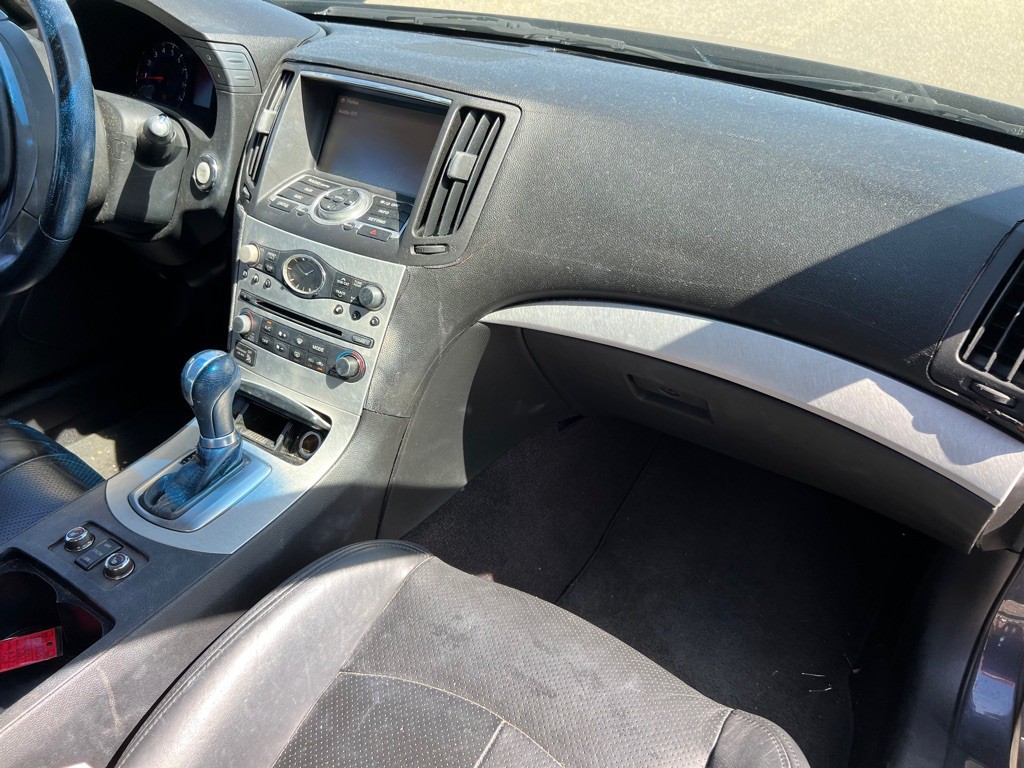 2009 INFINITI G37 Image 19
