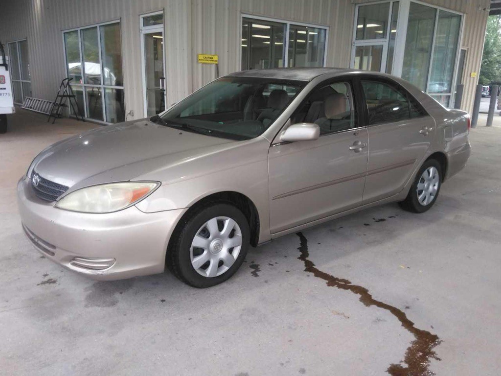 2004 Toyota Camry Image 1