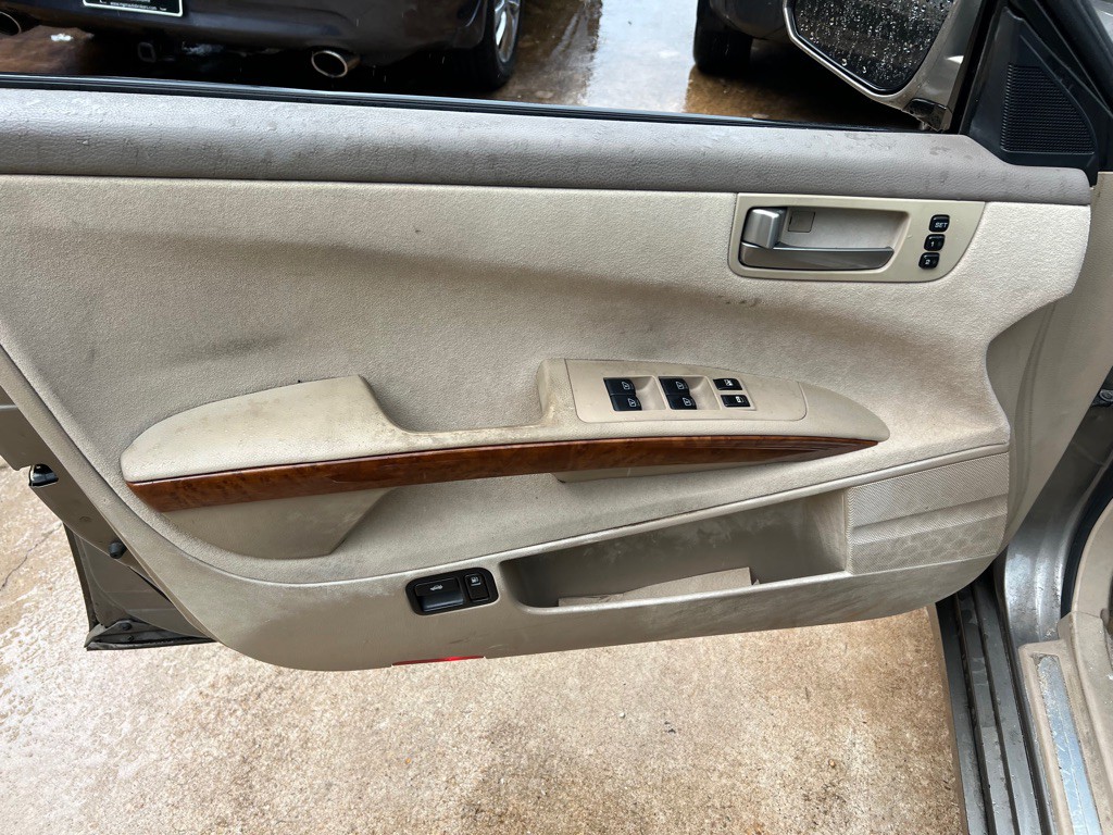2004 Nissan Maxima Image 5