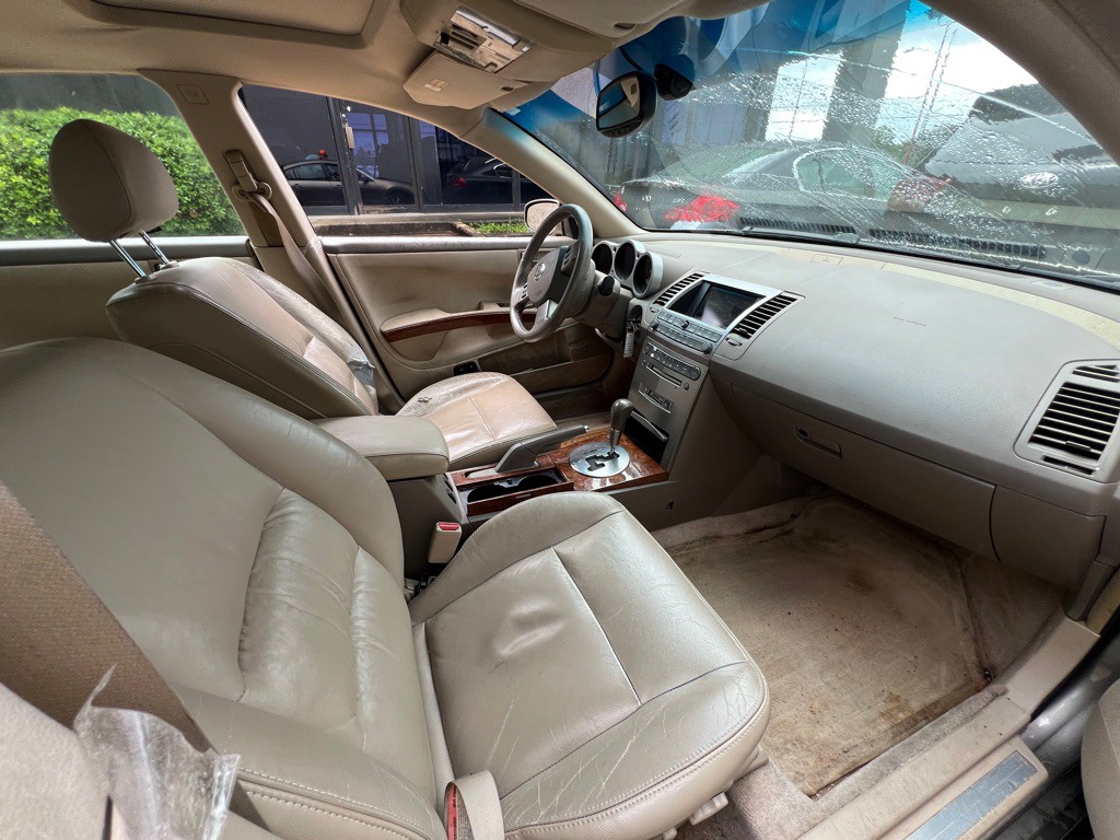 2004 Nissan Maxima Image 14