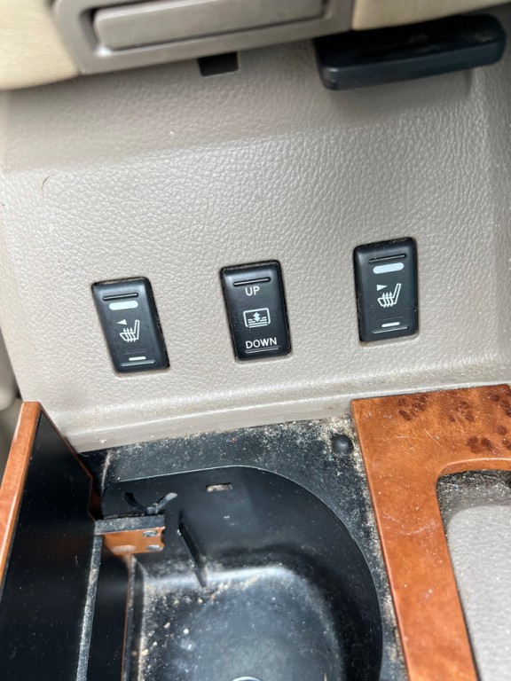 2004 Nissan Maxima Image 20