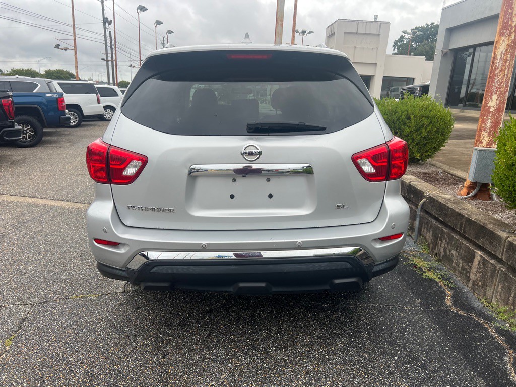 2019 Nissan Pathfinder Image 10