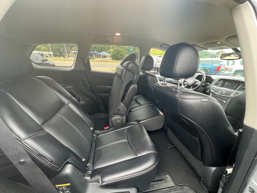 2019 Nissan Pathfinder Image 16