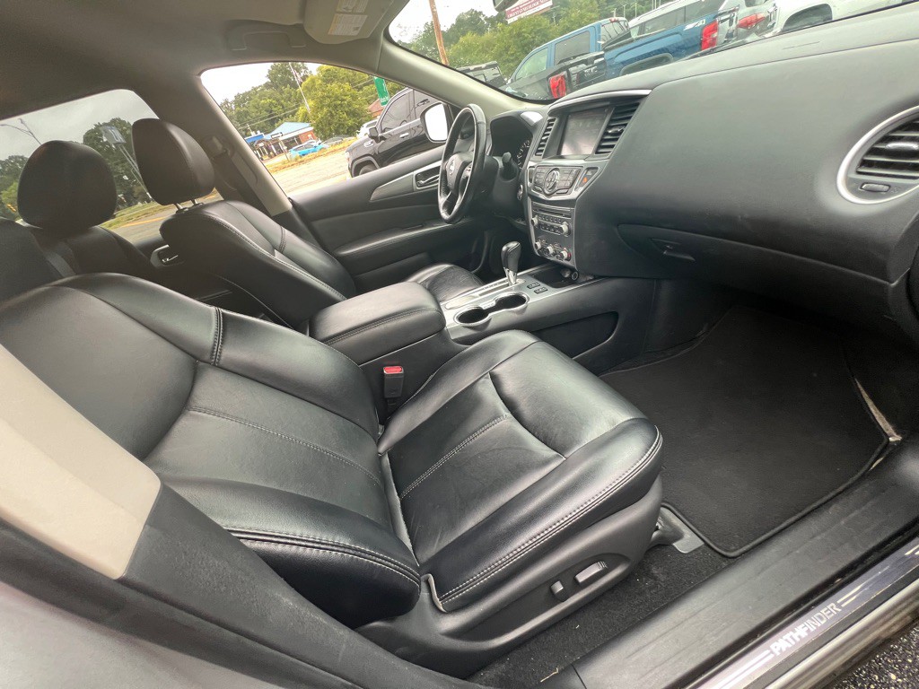 2019 Nissan Pathfinder Image 18