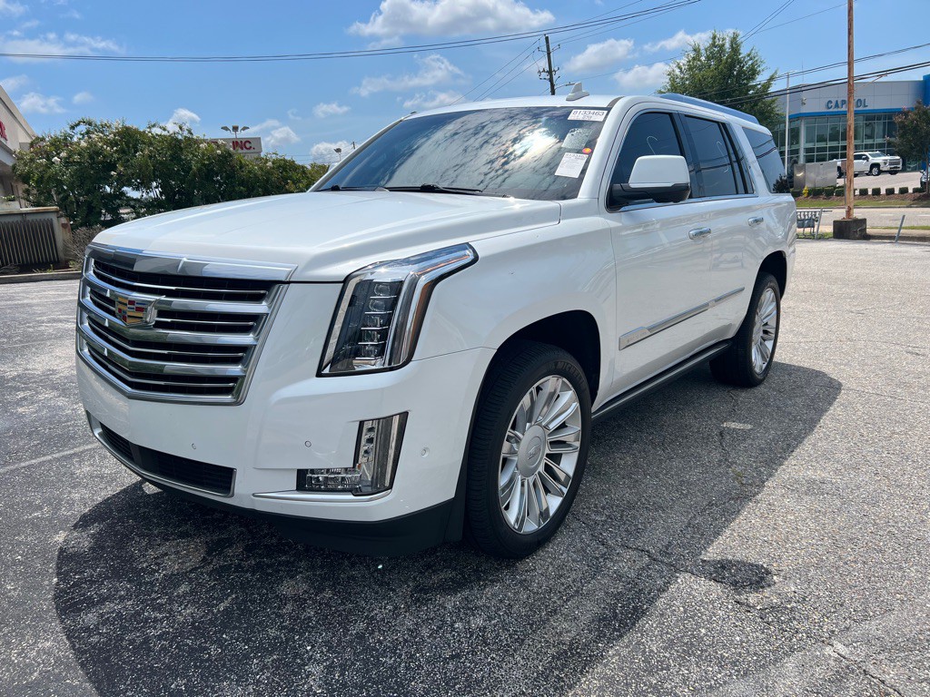 2018 Cadillac Escalade Image 1