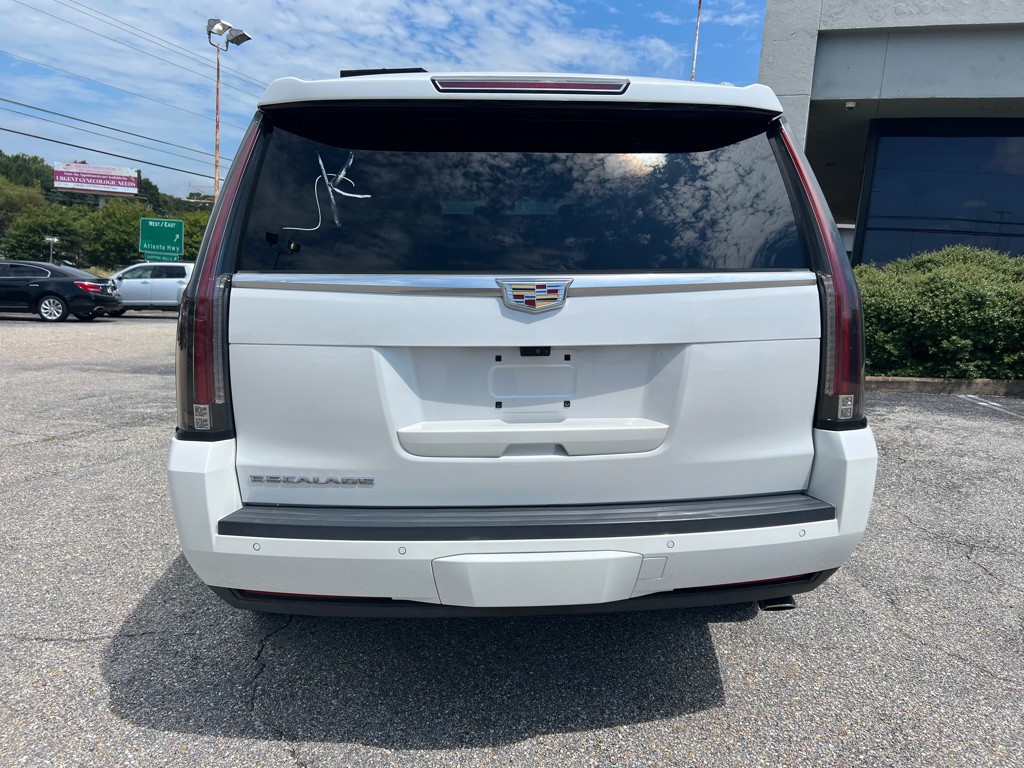 2018 Cadillac Escalade Image 9