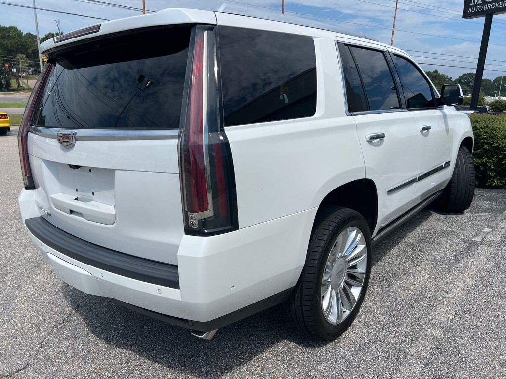 2018 Cadillac Escalade Image 11