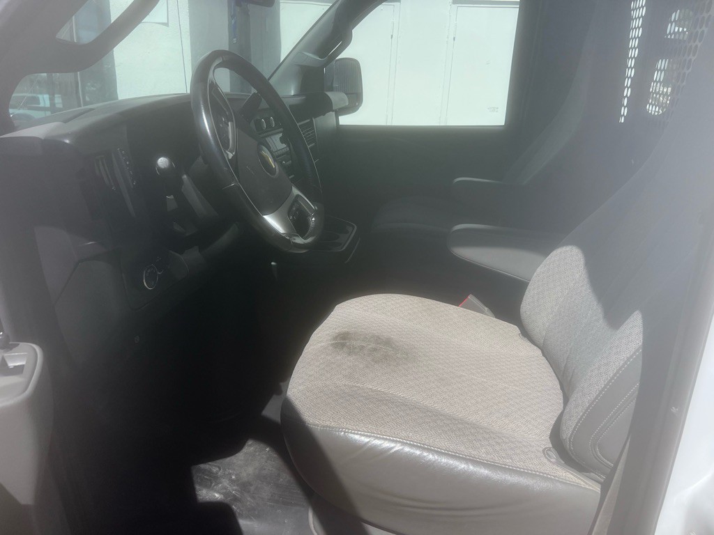2019 Chevrolet Express Image 3