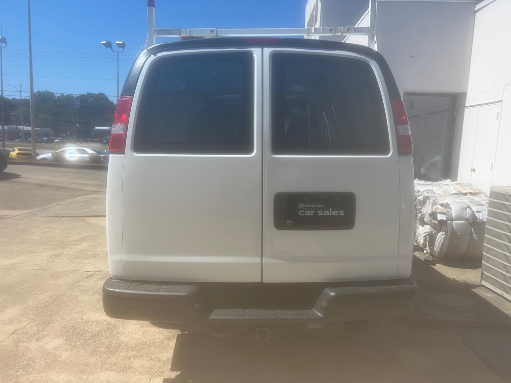 2019 Chevrolet Express Image 6