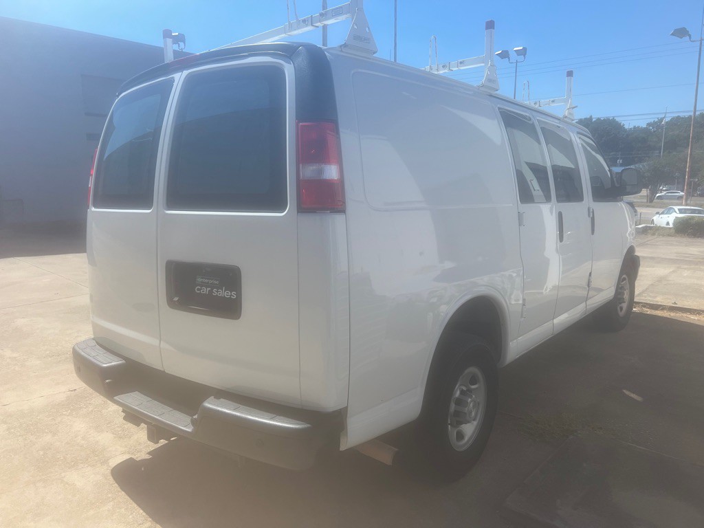 2019 Chevrolet Express Image 9