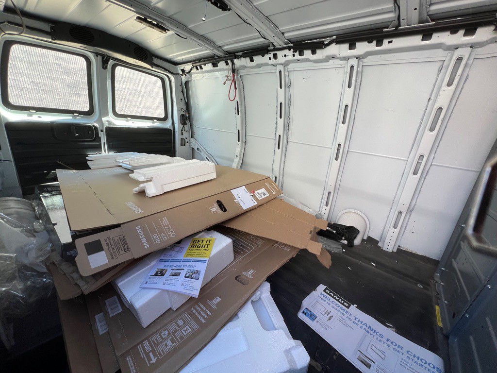 2019 Chevrolet Express Image 11