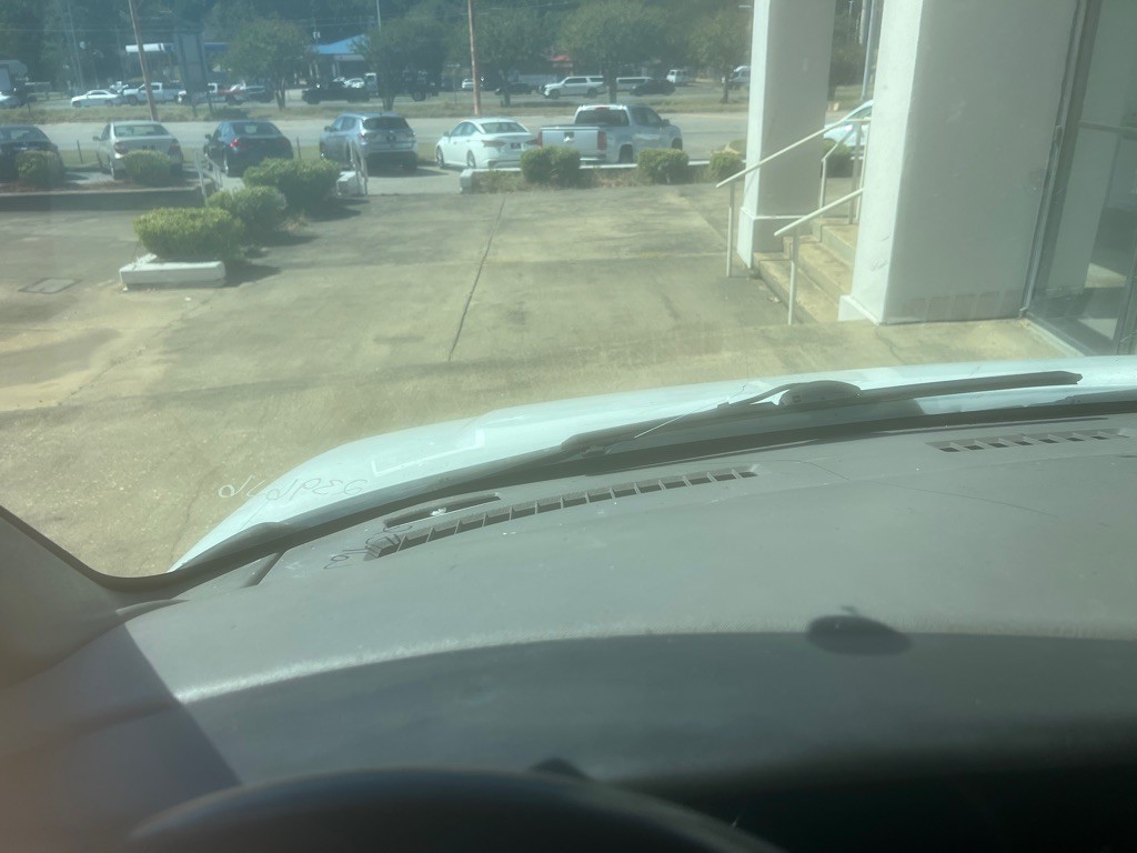 2019 Chevrolet Express Image 17