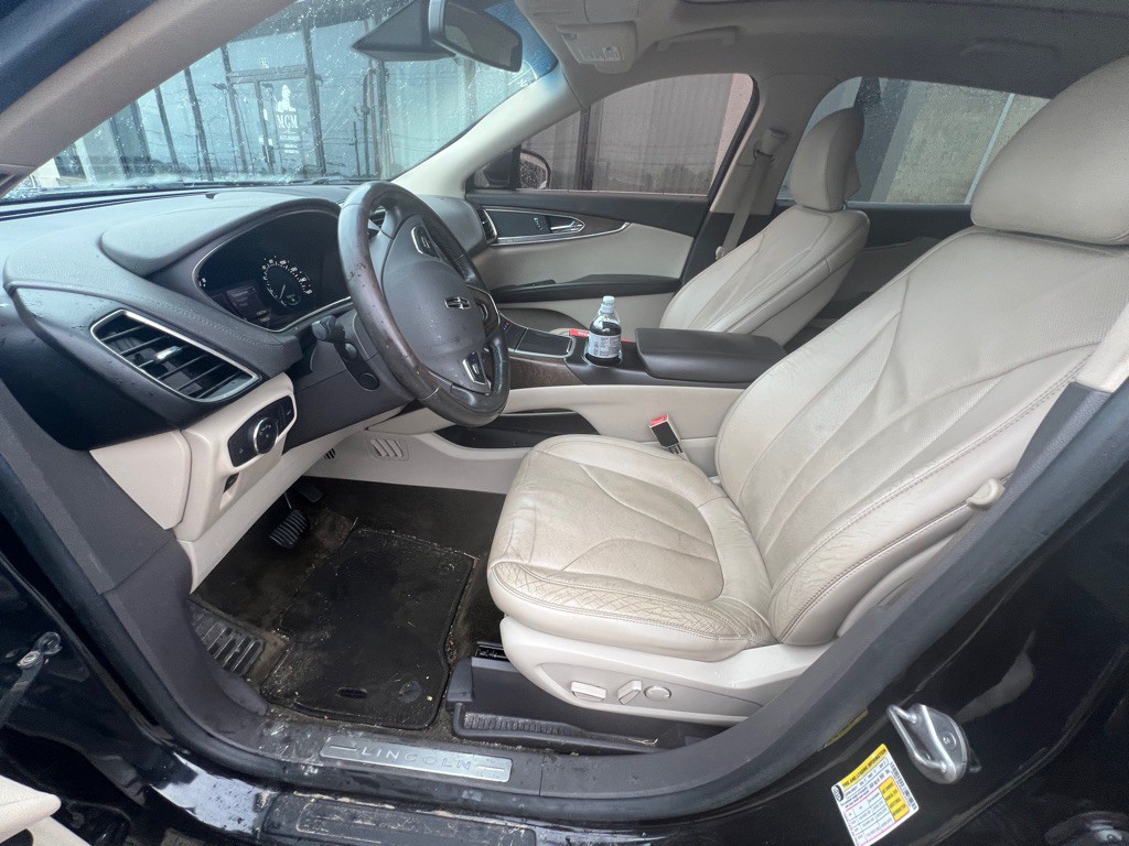 2016 Lincoln MKX Image 3