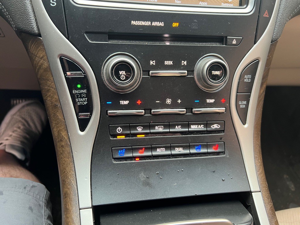 2016 Lincoln MKX Image 27