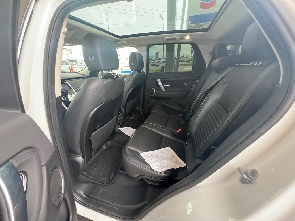 2020 Land Rover Discovery Sport Image 4