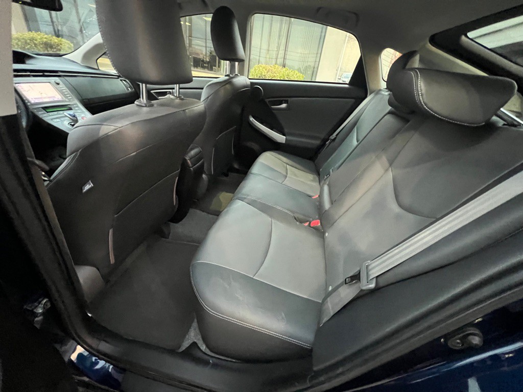 2013 Toyota Prius Image 8