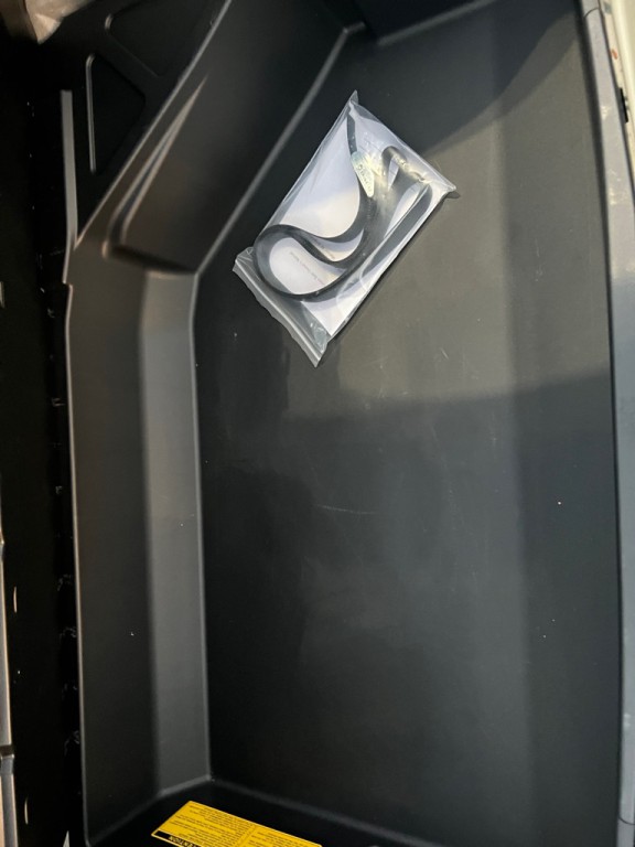 2013 Toyota Prius Image 13