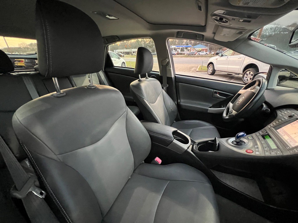 2013 Toyota Prius Image 19