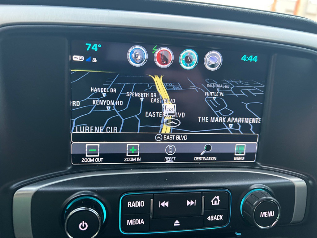 2018 GMC Sierra Image 16