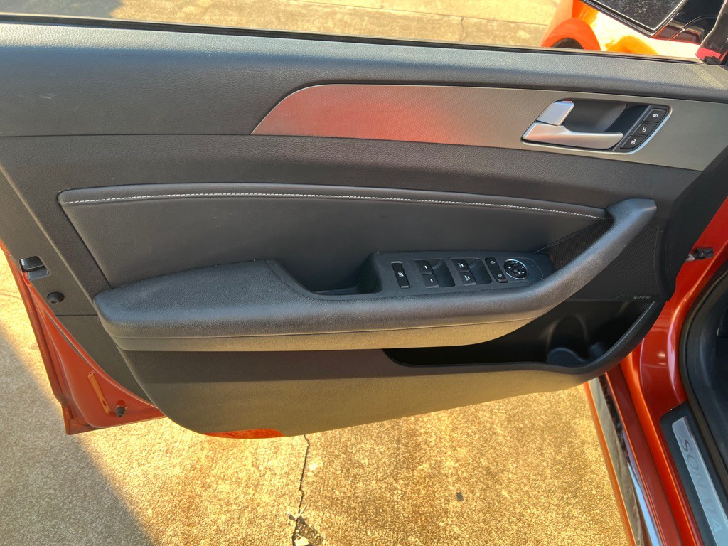 2015 Hyundai Sonata Image 22