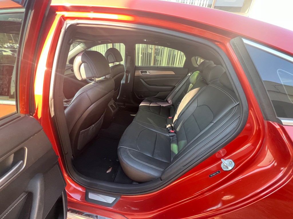 2015 Hyundai Sonata Image 24