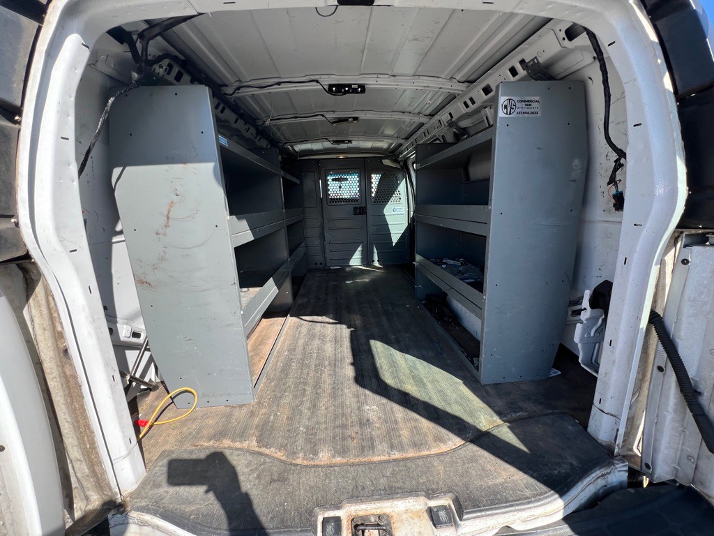 2017 Chevrolet Express Image 9