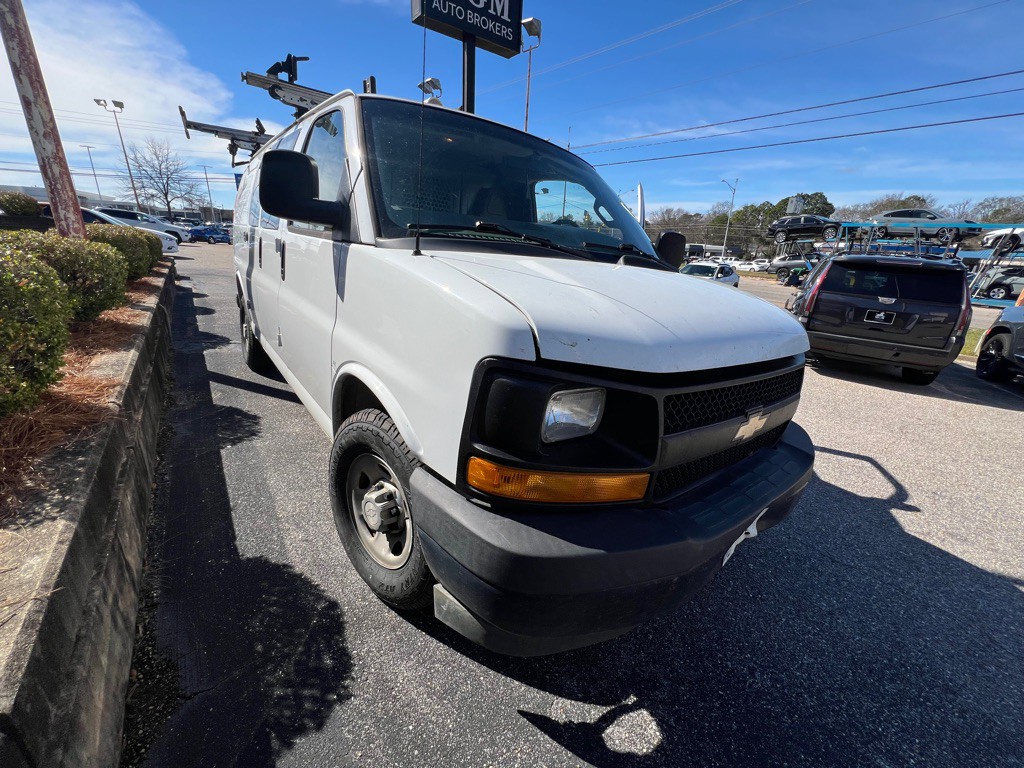 2017 Chevrolet Express Image 15
