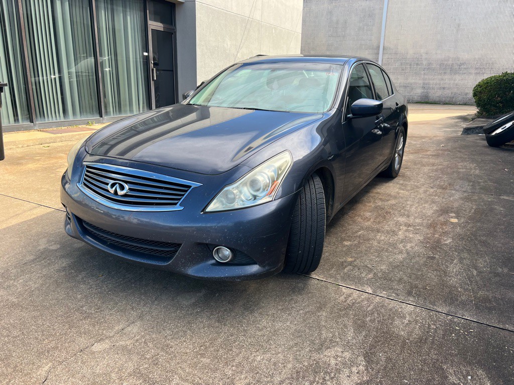 2010 INFINITI G37 Image 1